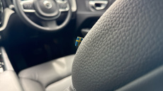 Volvo XC60 2.0 B5P Core 5dr AWD Geartronic Petrol Estate